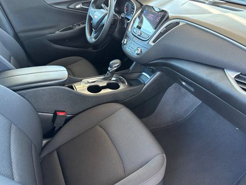 Used 2023 Chevrolet Malibu LT FWD image 24