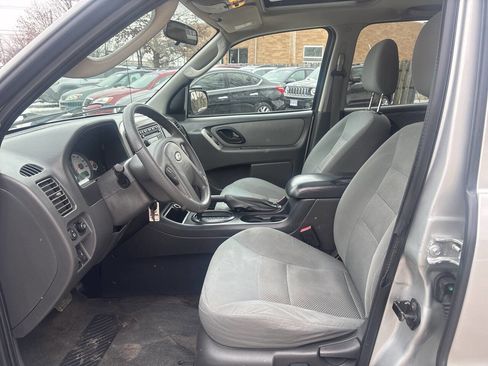 Used 2007 Ford Escape XLT image 15