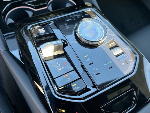 New 2026 BMW 530i w/ M Sport Package image 14