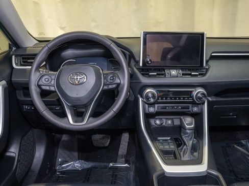 Certified 2024 Toyota RAV4 XLE Premium image 6