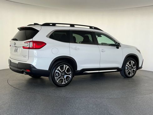 New 2026 Subaru Ascent Limited w/ Popular Package #2 AWD/4WD image 4