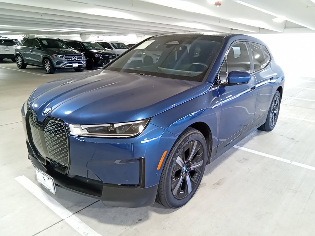 Used 2024 BMW iX xDrive50 w/ Convenience Package AWD/4WD image 1