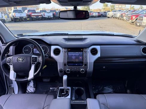 Used 2014 Toyota Tundra Limited image 24