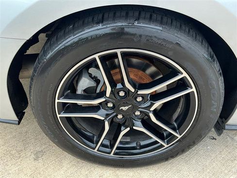 Used 2019 Ford Mustang Premium RWD image 22