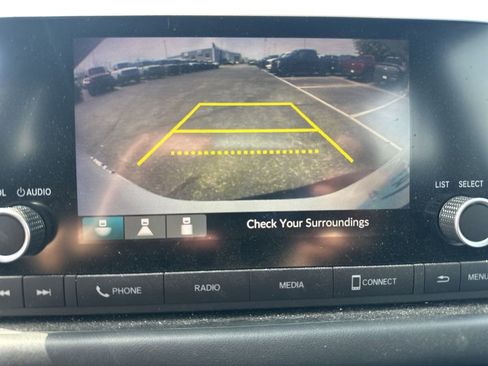 Used 2024 Honda HR-V LX image 8