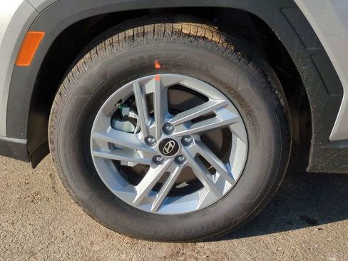 New 2026 Hyundai Tucson SE image 11