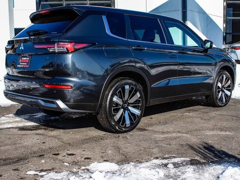 New 2026 Mitsubishi Outlander SE image 6