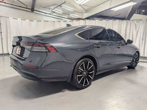Used 2024 Honda Accord Touring image 3