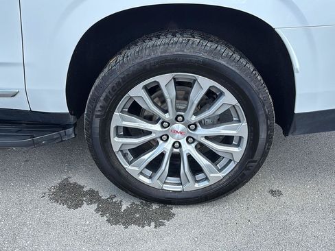 Used 2021 GMC Yukon XL Denali AWD/4WD image 11