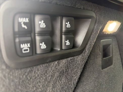 Used 2021 BMW X7 xDrive40i image 19