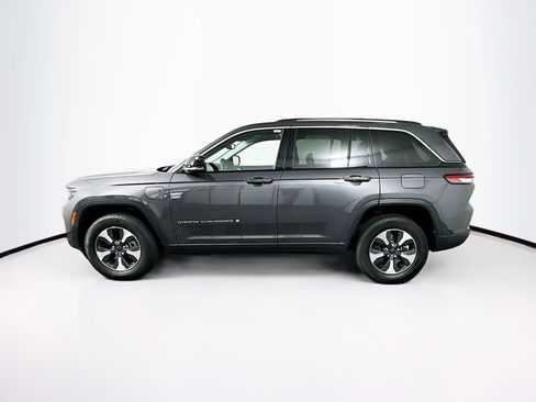 Used 2023 Jeep Grand Cherokee 4WD 4xe image 4