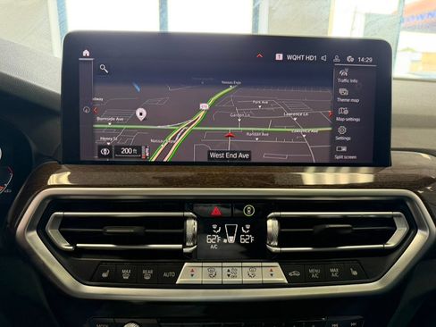 Used 2025 BMW X4 xDrive30i AWD/4WD image 56