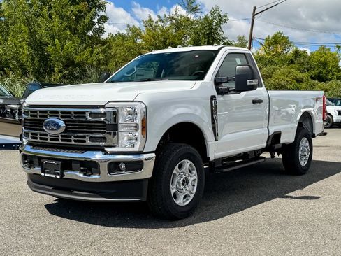 New 2026 Ford F350 XLT w/ FX4 Off-Road Package image 7