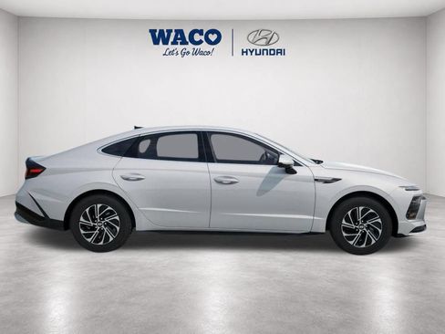 Used 2026 Hyundai Sonata Blue FWD image 12