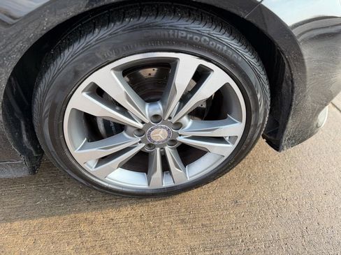 Used 2016 Mercedes-Benz E 350 4MATIC Sedan image 9