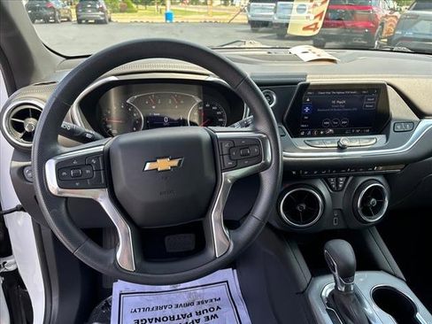 Used 2021 Chevrolet Blazer LT w/ LPO, Black Accent Package image 12