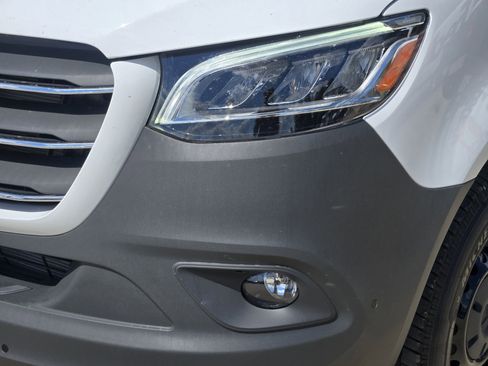 New 2026 Mercedes-Benz Sprinter 2500 image 9