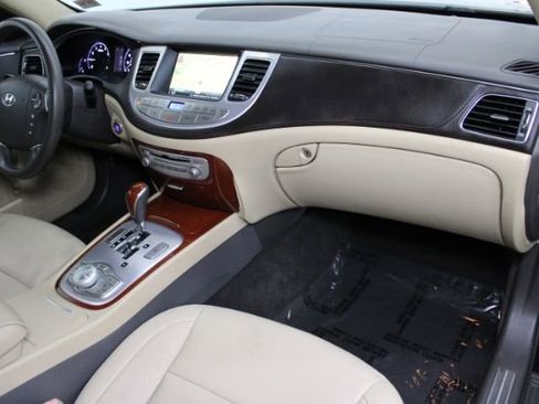 Used 2014 Hyundai Genesis 3.8 w/ Technology Package 03 RWD image 21