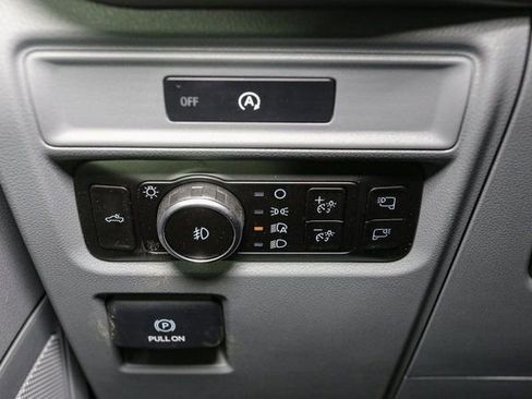 Used 2025 Ford F150 XLT w/ Equipment Group 302A MID image 37