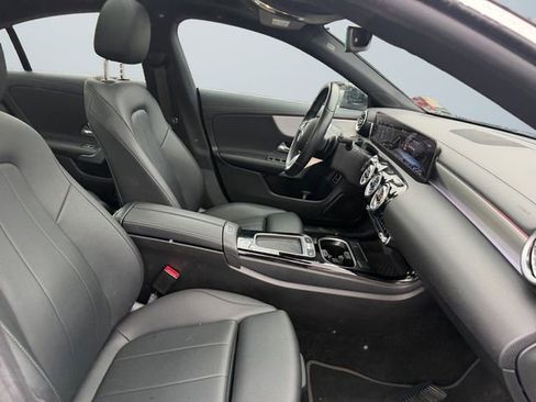 Used 2025 Mercedes-Benz CLA 250 4MATIC image 16