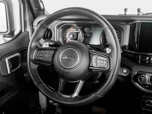 Used 2025 Jeep Wrangler Unlimited Rubicon 392 AWD/4WD image 57
