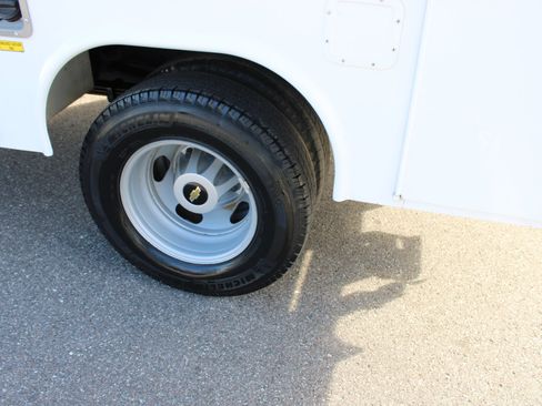 Used 2020 Chevrolet Silverado 3500 W/T w/ WT Convenience Package image 4