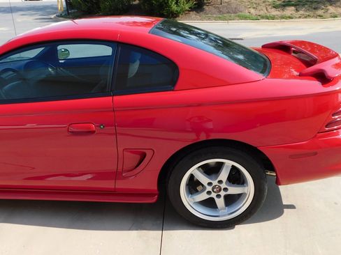 Used 1995 Ford Mustang GT RWD image 15