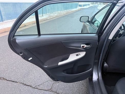 Used 2010 Toyota Corolla image 15