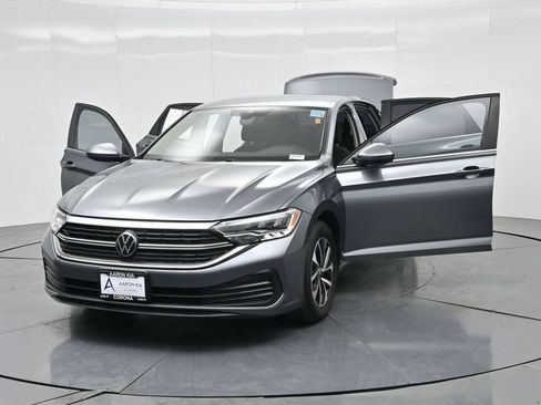 Used 2024 Volkswagen Jetta S FWD image 39