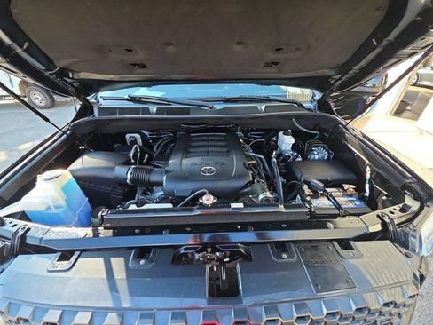 Used 2019 Toyota Tundra Platinum AWD/4WD image 30