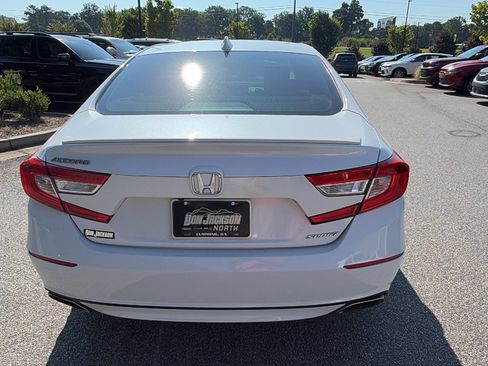 Used 2020 Honda Accord Sport image 9
