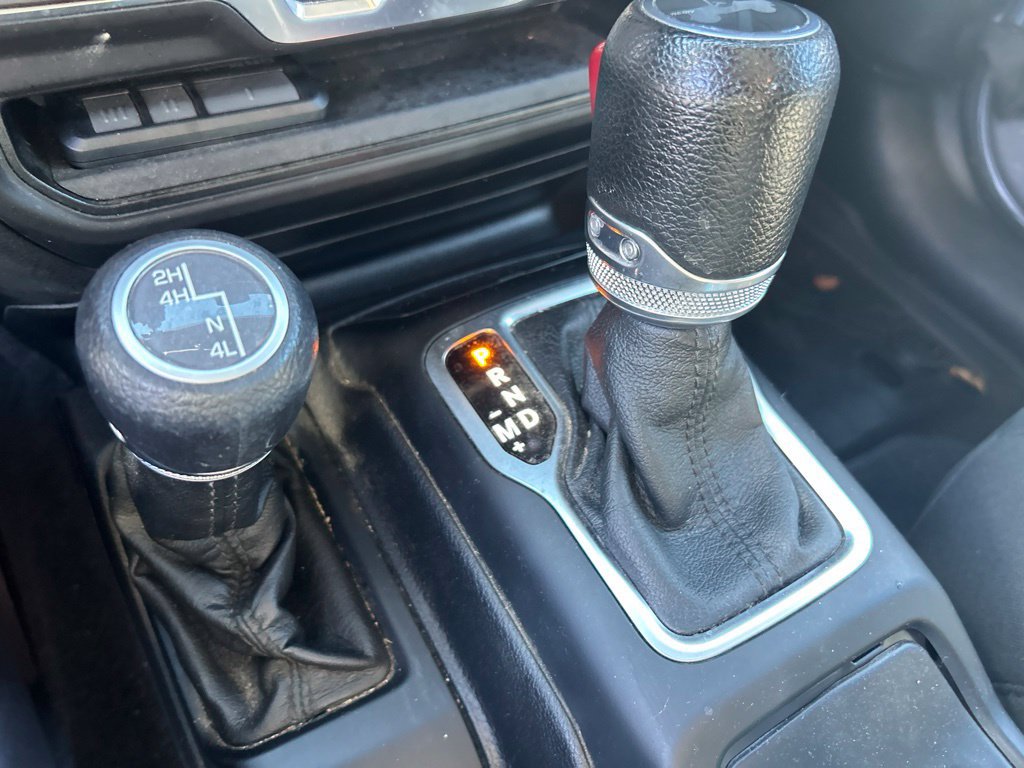 Used 2021 Jeep Wrangler Sport AWD/4WD image 7