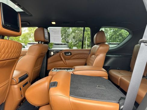 Used 2022 INFINITI QX80 Sensory w/ All-Season Package AWD/4WD image 43