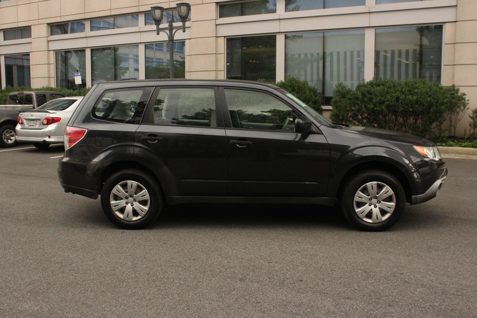 Used 2010 Subaru Forester 2.5X AWD/4WD image 6
