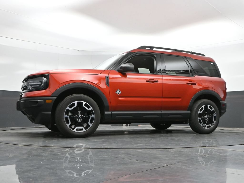 Used 2023 Ford Bronco Sport Outer Banks w/ Tech Package AWD/4WD image 45