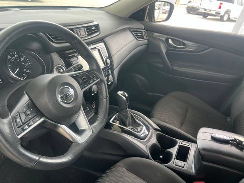 Used 2020 Nissan Rogue SV AWD/4WD image 11
