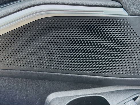 Used 2024 BMW 330i Sedan image 23