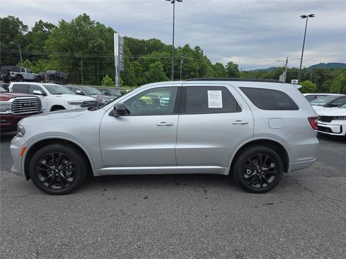 Used 2025 Dodge Durango GT w/ Blacktop Package AWD/4WD image 6