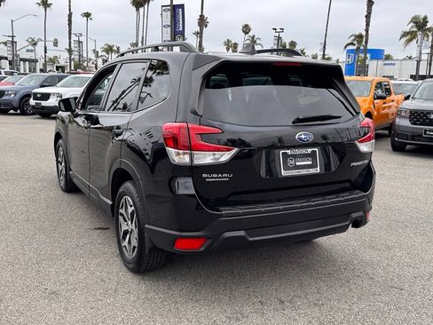 Used 2021 Subaru Forester Premium w/ Popular Package #1 AWD/4WD image 9