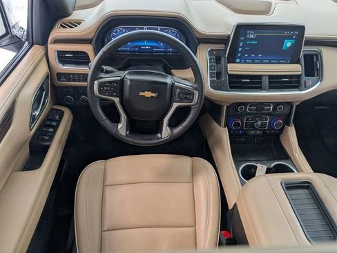 Used 2023 Chevrolet Tahoe Premier AWD/4WD image 9