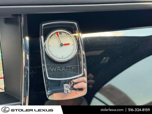 Used 2017 Rolls-Royce Wraith RWD image 36