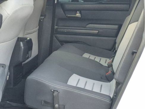 Used 2024 Toyota Tacoma TRD Sport w/ TRD Sport Upgrade Package image 17