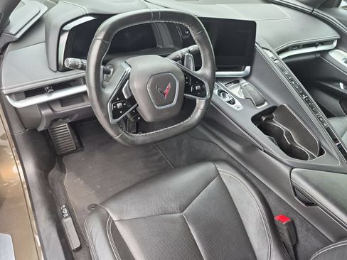 Used 2021 Chevrolet Corvette Stingray Coupe w/ 1LT RWD image 10