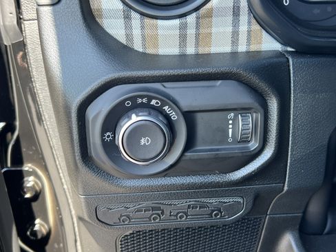New 2026 Jeep Wrangler Unlimited Sport AWD/4WD image 32