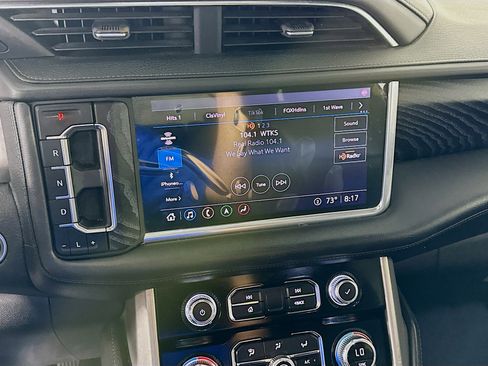 Used 2021 GMC Yukon Denali w/ Denali Premium Package RWD image 18