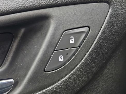 Used 2022 Chevrolet Equinox LT AWD/4WD image 31