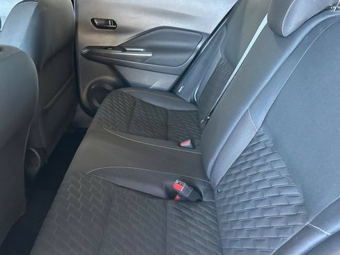 Used 2021 Nissan Kicks S FWD image 12