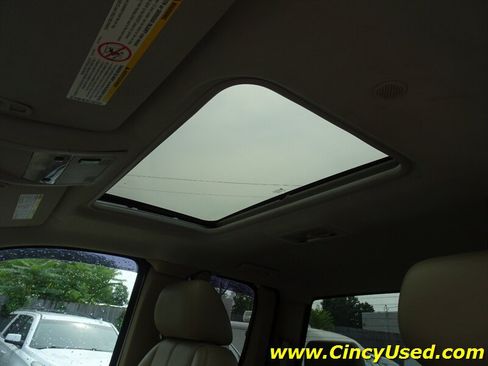 Used 2011 GMC Sierra 3500 SLT w/ SLT Convenience Package AWD/4WD image 31