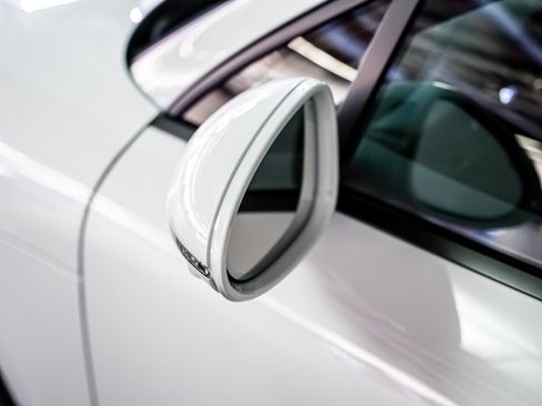 Certified 2025 Porsche Macan image 29