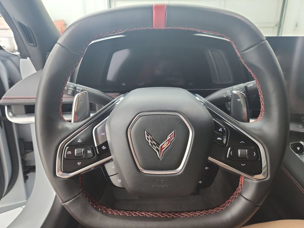 Used 2024 Chevrolet Corvette Stingray Coupe RWD image 24